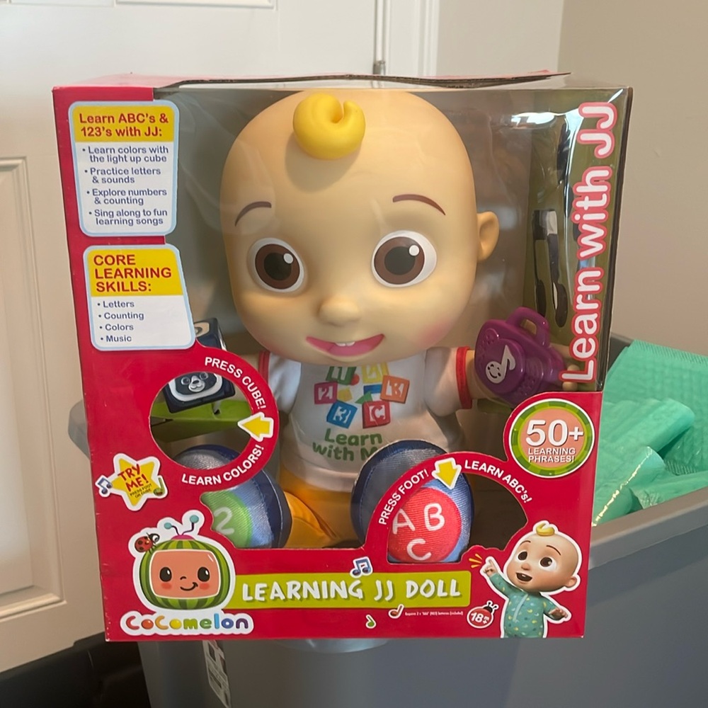 Cocomelon Learning JJ Doll 18M + Brand New